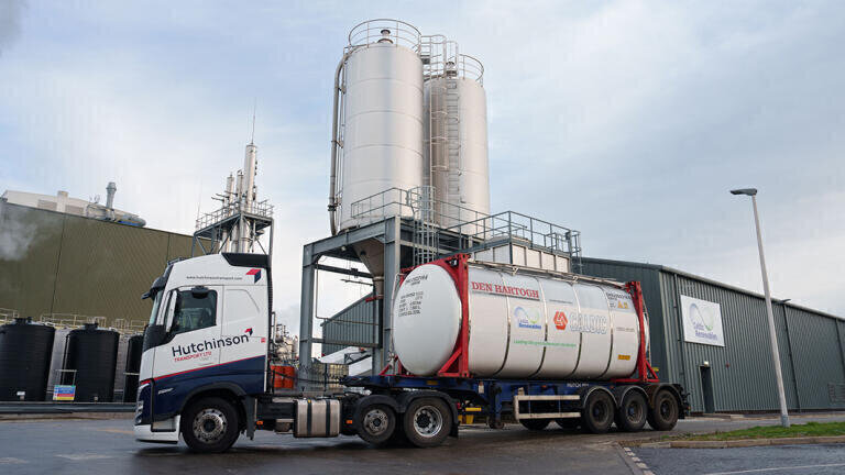 First tanker of sustainably produced bioacetone and biobutanol on its way to Chesterfield. (photo ©Ashley Coombes)